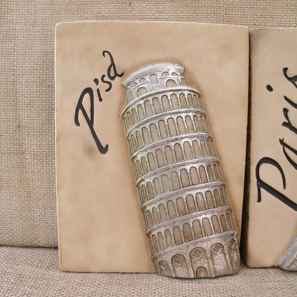Vintage Chalkware Paris & Pisa Plaques Set of 2 - Picture 2 of 16